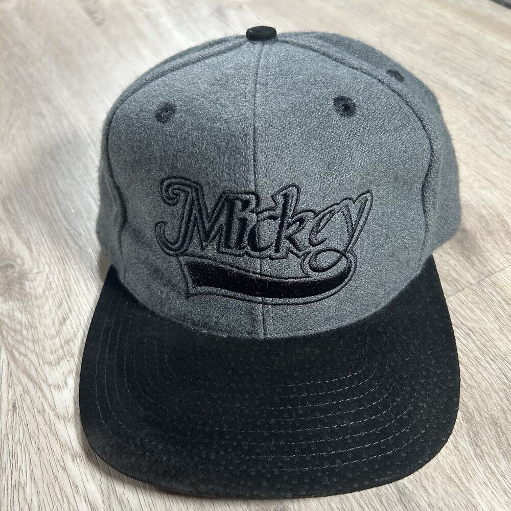 Vintage Disney Mickey‎ Mouse Hat Snapback Cartoon Goofy Gray Black Wool Cap